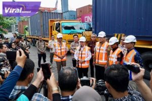 Pj Gubernur Agus Fatoni Lepas Keberangkatan Ekspor Komoditi asal Sumsel senilai Rp 153, 4 Miliar ke Berbagai Negara. Foto : viralsumsel.com/win
