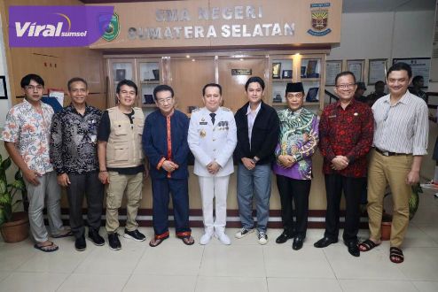 Hadiri Syuting Film Dul Muluk di SMAN Sumsel, PJ Gubernur Sumsel Ajak Masyarakat Terapkan Pendidikan Akhlak, Mental, Karakter dan Agama. Foto : viralsumsel.com/win