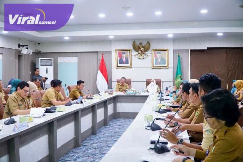 Pj Ketua TP PKK Sumsel Tyas Fatoni Pimpin Rapat Finalisasi Agenda Kunker Ketum TP PKK Pusat Tri Tito Karnavian ke Sumsel. Foto : viralsumsel.com/win Pj Ketua TP PKK Sumsel Tyas Fatoni Pimpin Rapat Finalisasi Agenda Kunker Ketum TP PKK Pusat Tri Tito Karnavian ke Sumsel. Foto : viralsumsel.com/win