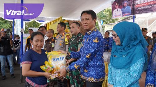 Forkopimda OKI Turun ke Pasar, Cek Harga Bahan Pokok dan Gelar Pangan Murah. Foto : viralsumsel.com/zep