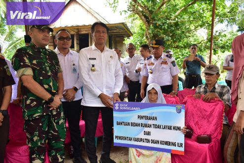 Pemkab OKI Bedah Puluhan Rumah dan Bantu Sanitasi Layak, Turunkan Stunting dan Kemiskinan Ektrem. Foto : viralsumsel.com/zep
