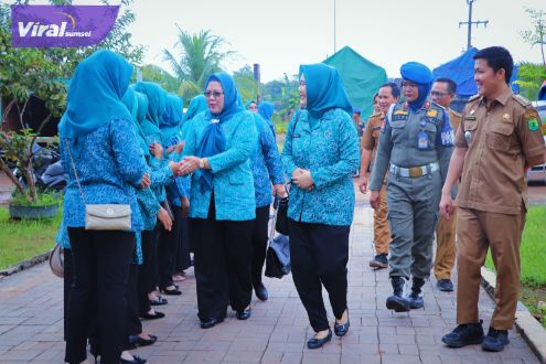 PJ Ketua TP PKK Muba Lanjutkan Pembinaan Maraton di Kecamatan Babat Toman. Foto : viralsumsel.com/dev