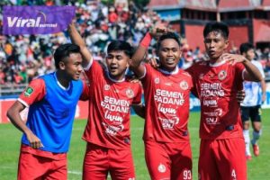 Semen Padang FC Segel Tiket Promosi ke Liga 1, Ahmad Ihwan Ciptakan Gol Kemenangan. Foto : lib