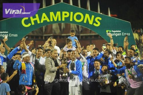 PSBS Biak Lengkapi Gelar Juara Liga 2 dengan 3 Penghargaan. Foto : lib