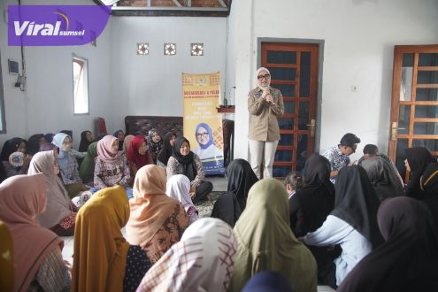 Senator Amaliah Sosialisasi Empat Pilar di Desa Senuro Barat Tanjung Batu Kabupaten OI. Foto : viralsumsel.com/fia