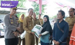 Pj Walikota Prabumulih Laksanakan Launching Penyaluran Cadangan Pangan Pemerintah (CPP). Foto : viralsumsel.com/man