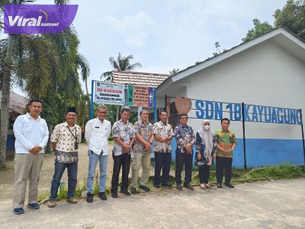 Disdik OKI segera melakukan perbaikan kerusakan SDN 18 Kayuagung di Ogan Komering Ilir. Foto : viralsumsel.com/zep