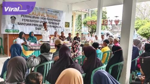 Pj Walikota Prabumulih Penyerahan Simbolis Bantuan CBP. Foto : viralsumsel.com/man