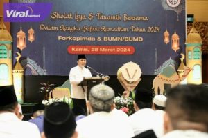 Pj Gubernur Sumsel Agus Fatoni Pengajian Ramadhan 1445 Hijriah PT Semen Baturaja bersama Pemerintah Provinsi Sumsel dan Forkopimda di Hotel Aryaduta Palembang, Sumatera Selatan, Kamis (28/3/2024). Foto : viralsumsel.com/win