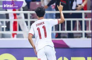 Rafael Struick penyerang Timnas Indonesia U-23 selebrasi bersama rekan-rekan usai cetak gol ke gawang Timnas Korsel U-23. Foto : ist