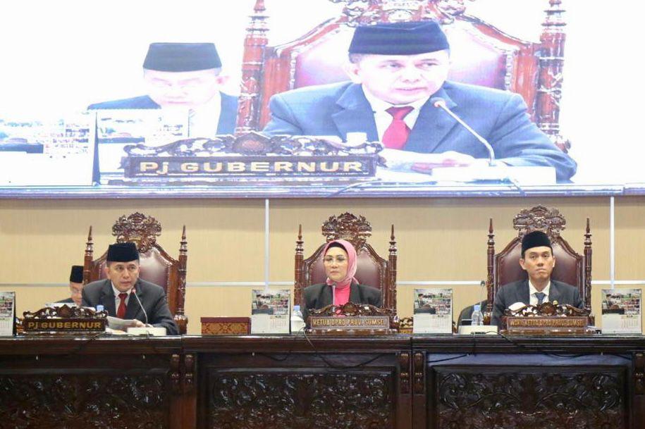 DPRD Provinsi Sumsel Dapat Menerima Jawaban Gubernur Atas Pandangan Umum Fraksi dan Bentuk Pansus Bahas 6 Raperda. Foto : viralsumsel.com/ril