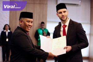 Penjaga Gawang Maarten Paes Resmi naturalisasi Menjadi WNI. Foto : pssi