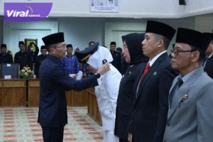 Ratu Dewa Melantik 91 Pejabat Eselon III di Lingkungan Pemko Palembang. Foto : viralsumsel.com/nto