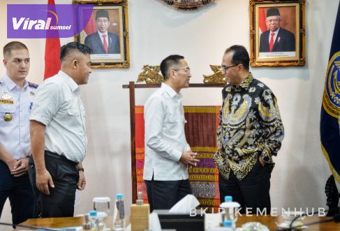 “Bukan Gertak Sambel” Pasca Truk Jumbo Maut, Ratu Dewa dapat restu Kemenhub pemakaian Terminal Karya Jaya solusi ODOL. Foto : viralsumsel.com/nto