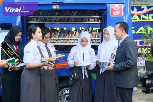 Pj Gubernur Agus Fatoni Nilai Pentingnya Keberadaan Perpustakaan di Tiap Sekolah : Sumber Gudang Pengetahuan. Foto : viralsumsel.com/win