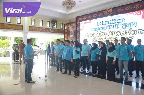  DPD-KNPI Muara Enim Periode 2024-2027 Resmi Dikukuhkan, Rahman Fadhli Berharap Sinergi dengan Pemkab Dapat Terus Terjalin. Foto : viralsumsel.com/rosyid