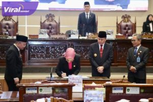 DPRD Provinsi Sumsel Dapat Menerima Jawaban Gubernur Atas Pandangan Umum Fraksi dan Bentuk Pansus Bahas 6 Raperda. Foto : viralsumsel.com/ril
