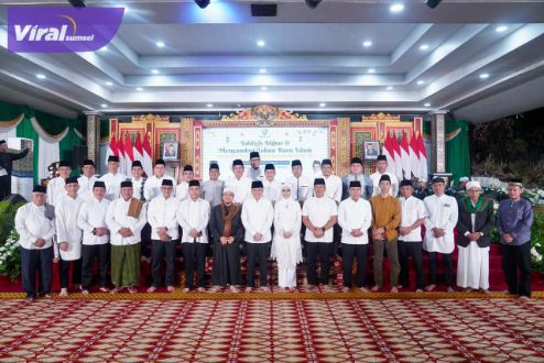 Sambut Tahun Baru Islam 1446 Hijriyah, Pj Gubernur Agus Fatoni Ajak Masyarakat Perkuat Keimanan dan Kerukunan Antar Umat Beragama. Foto : viralsumsel.com/win