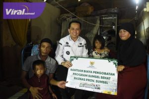 Pj Gubernur Agus Fatoni Beri Bantuan Pengobatan untuk Anak 9 Tahun di Palembang Angkat Selang Sisa Operasi. Foto : viralsumsel.com/win