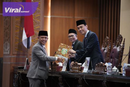 Fraksi-fraksi DPRD Provinsi Sumsel Sampaikan Pandangan Umum Terhadap Raperda Pertanggungjawaban Pelaksanaan APBD Provinsi Sumsel TA 2023. Foto : viralsumsel.com/ril