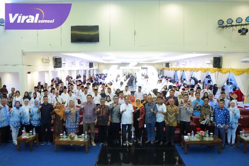 Pj Walikota Palembang Ratu Dewa Lantik Ratusan RT/RW di Kecamatan Ilir Timur 1. Foto : viralsumsel.com/nto