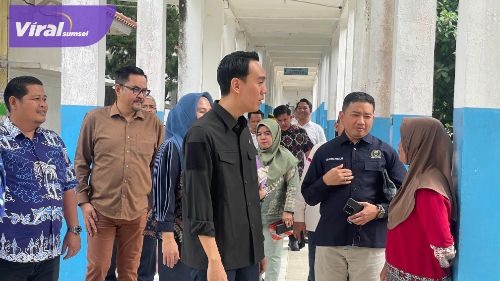 Komisi V DPRD Sumsel Sambangi RSUD Kayuagung, Muchendi Dorong RSUD di Sumsel Manfaatkan Program Kris Tingkatkan Layanan Kesehatan. Foto : viralsumsel.com