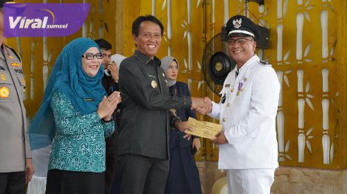 314 Kepala Desa di OKI Dikukuhkan, Jabatan Jadi 8 Tahun. Foto : viralsumsel.com/zep
