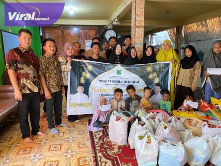 Dinkes Muba Berbagi Sembako di Peringatan Hari Asyura Tahun Baru Islam. Foto : viralsumsel.com/dev