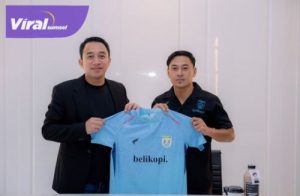 Liga 2 : Samsul Arif Pulang ke Persela Lamongan. Foto : viralsumsel.com/lib