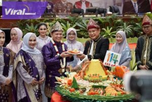 Hari Jadi Kabupaten OKU ke-114 Tahun, Pj Gubernur Sumsel Elen Setiadi Apresiasi Kemiskinan Ekstrem Turun Signifikan. Foto : viralsumsel.com/win