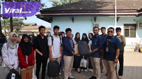 Bukit Asam (PTBA) Berangkatkan 22 Penerima Beasiswa Bidiksiba ke Perguruan Tinggi. Foto : viralsumsel/rosyid