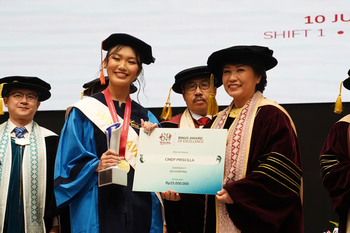 Tantangan dan Kemenangan Mahasiswa Berprestasi School of Accounting di BINUS UNIVERSITY. Foto : Tantangan dan Kemenangan Mahasiswa Berprestasi School of Accounting di BINUS UNIVERSITY. Foto : viralsumsel.com