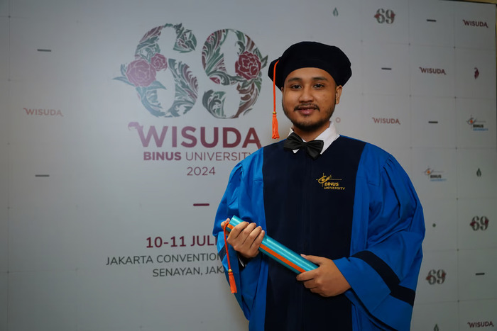 Menyentuh Garis Finish di BINUS UNIVERSITY, Raihan Buktikan ADD Bukan Penghalang. Foto : viralsumsel.com