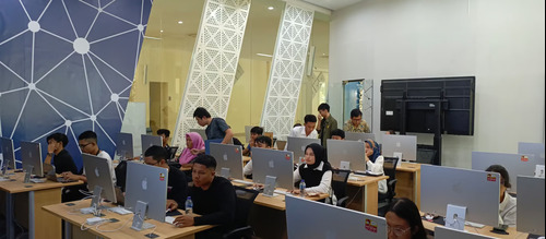 BDI Denpasar Kerjasama dengan Maxy Academy Adakan Workshop Pembuatan Website Tanpa Coding. Foto: viralsumsel.com