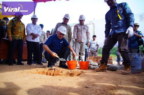 Menteri Koperasi UKM RI : Resmikan Pabrik Minyak Makan Merah di Musi Banyuasin. Foto : viralsumsel.com / dev