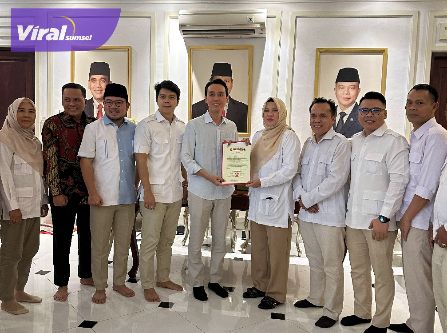 Prabowo Subianto Restui Muchendi-Supri di Pilkada OKI 2024. Foto : viralsumsel.com /ril