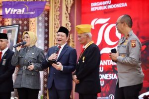 Pj Gubernur Sumsel Elen Setiadi dalam acara Ramah Tamah dan Resepsi Kenegaraan dalam rangka Memperingati HUT ke 79 RI di Griya Agung Palembang, Minggu (18/8/2024). Foto : viralsumsel.com /win