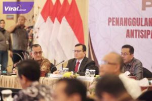 Pj Gubernur Elen Setiadi Bersama Forkopimda, OJK dan BI  Komitmen Berantas  Praktik Judi Online di Wilayah Sumsel. Foto : viralsumsel.com /win