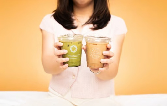 Menemukan Hidden Gem di Senayan: TwoThrds Coffee dan Arummi Foods Hadirkan Inovasi Menu Choco Berries dan Matchapresso. Foto: viralsumsel.com