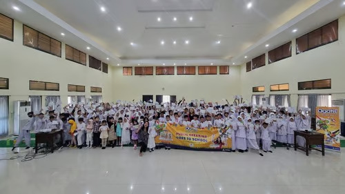 Workshop Sukses: Teknik Presentasi Bersama Priska Sahanaya di SD Putra 1. Foto: viralsumsel.com