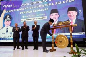 Pj Gubernur Elen Setiadi Buka Bimtek Orientasi Anggota DPRD Kabupaten/kota se-Sumsel. Foto : viralsumsel.com /win