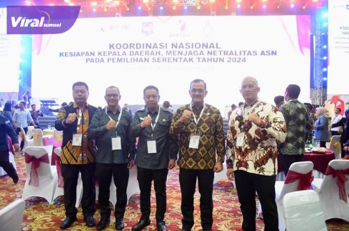 Sekda Sumsel Edward Candra Hadiri Rakornas Jelang Pilkada Bersama Bawaslu RI. Foto : viralsumsel.com /win