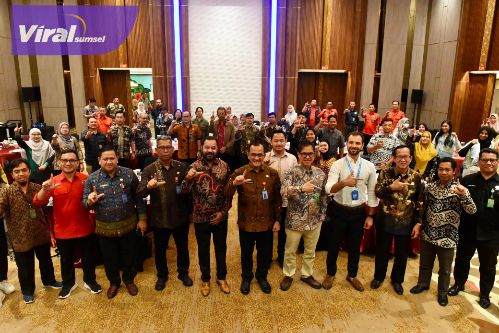 Sekda Edward Candra Ajak Masyarakat Peduli Kelestarian Lingkungan Melalui Program Kampung Iklim (ProKlim). Foto : viralsumsel.com /win