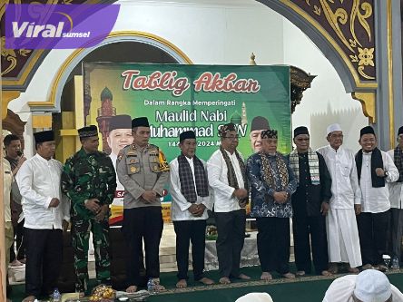 Ikatan Keluarga Minang Sekayu Gelar Tabligh Akbar Maulid Nabi Muhammad SAW 1446 H di Masjid Al-Karim Noer Sekayu. Foto : viralsumsel.com /dev