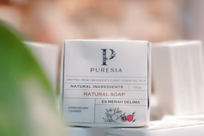 Di Balik Botol: Kisah Puresia Menuju 100% Ramah Lingkungan. Foto: viralsumsel.com
