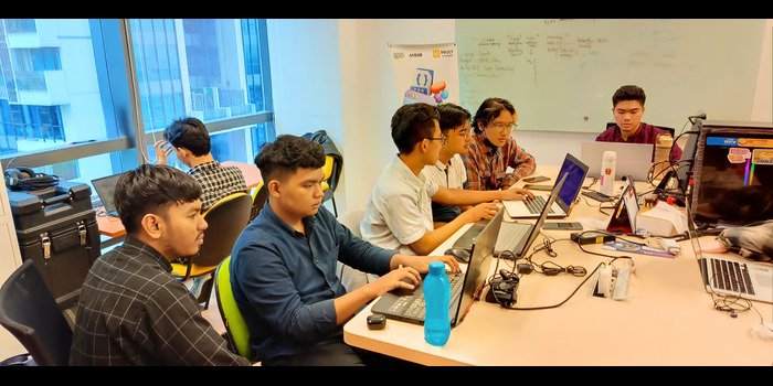Siap Mengasah Keterampilan Mahasiswa di Dunia Kerja, Program Kampus Merdeka MSIB 7 di MAXY Academy akan Segera Dimulai!. Foto : viralsumsel.com