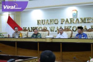 Rapat lanjutan terkait revitalisasi Pasar 16 Ilir Palembang antara pedagang dengan Forkompinda Palembang. Foto : viralsumsel.com /nto