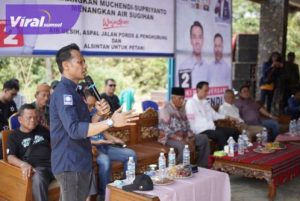 Budiman Anggota DPRD OKI dari PAN Ajak Masyarakat Air Sugihan Menangkan Muchendi Diatas 70 Persen. Foto : viralsumsel.com /ril