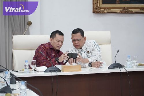 Pj Gubernur Sumsel Elen Setiadi Terima Audiensi Pj Walikota Palembang Bahas Dukungan Penataan Kota Palembang . Foto : viralsumsel.com /ril