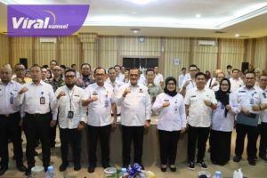 Sekda Edward Candra Buka Rapat Inventarisasi Peraturan Kepala Daerah Kabupaten/Kota Se-Sumsel Tahun 2024. Foto : viralsumsel.com /win